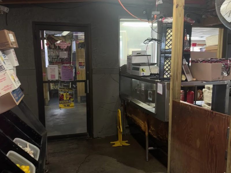 Castnet Seafood interior